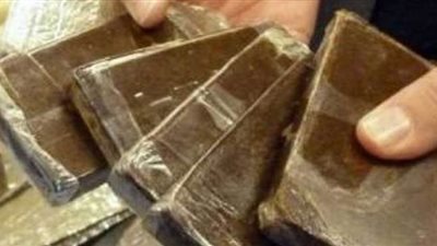 اختلفا على سعر الحشيش.. ضبط وإحضار تاجر مخدرات طعن عاملا بدار السلام