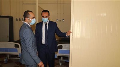 نائب محافظ سوهاج يتفقد مستشفيات العزل  | صور