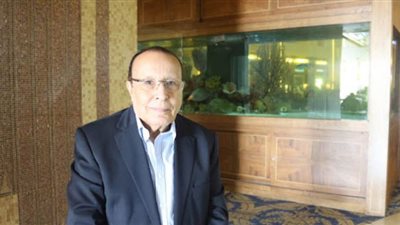 المخرج محمد فاضل يستنكر تعامل المستشفيات الخاصة مع أزمة كورونا