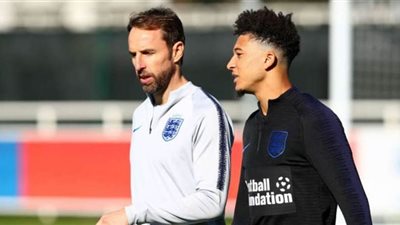 مدرب إنجلترا يحذر سانشو من الانتقال للدوري الإنجليزي