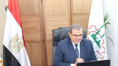 وصول 22 رحلة طيران تنقل 4237 عاملا مصريا من العالقين بالكويت