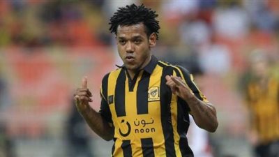 البرازيلي رومارينهو يفسخ عقده مع اتحاد جدة بسبب مستحقاته المتأخرة