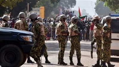 الجيش البوركيني يلقي القبض على 7 إرهابيين