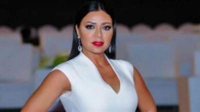 رانيا يوسف تشعل انستجرام بإطلالة صيفية من داخل منزلها | صور