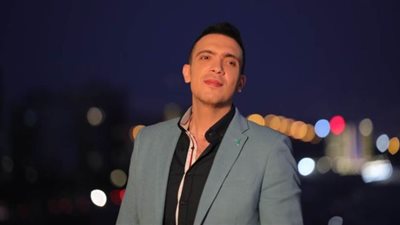 محمد سرور ينتهي من تسجل 