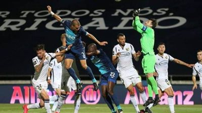 تعادل مثير بين سانتا كلارا وسيتوبال 2/2 في الدوري البرتغالي