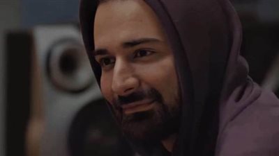 أحمد حاتم يُشارك جمهوره صورة جديدة من فيلم 