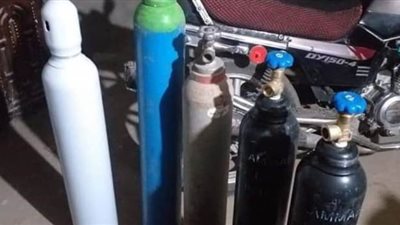 مواطن يوفر أسطوانات الأكسجين وأهالي يتبرعون بسيارة لدفن ضحايا كورونا ببني سويف