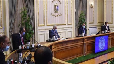 15 قرارا لمجلس الوزراء بشأن مواعيد الحظر وفتح المساجد وحركة الطيران