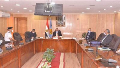 محافظ أسيوط: تشغيل 220 سريرا بالمستشفيات للتوسع في علاج مصابي كورونا بالبلازما