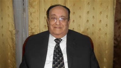 رئيس جامعة القاهرة ينعي الدكتور حامد طاهر أستاذ الفلسفة الإسلامية بدار العلوم