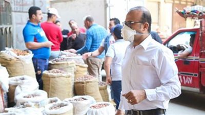 الغرف التجارية تكشف تأثير مد عمل المحال ساعة على المبيعات