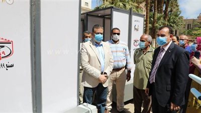 تسليم الدفعة الأولى من بوابات تعقيم لجان امتحانات الثانوية العامة في المنوفية