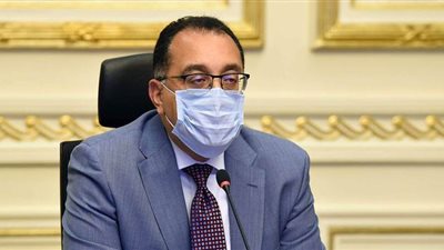 الوزراء: إصابات كورونا الفيصل في فتح المساجد