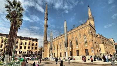 نقل شعائر صلاة الجمعة من مسجد الحسين.. غدا