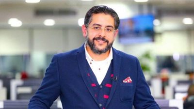 أستاذ بطب عين شمس يوضح متى يتحول علم التجميل للتقبيح ويفقد معاييره