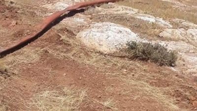 دبابات الجيش الإسرائيلي تدمر خطوط المياه الناقلة بالأغوار | صور