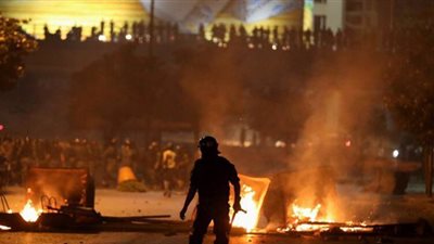 ليل ساخن في لبنان.. مواجهات مع الجيش في الشمال واشتباكات في بيروت |فيديو