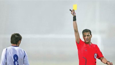 رقم قياسي سلبي.. لاعب يحصل على 17 بطاقة صفراء في موسم واحد بالدوري الألماني