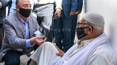 محافظ الإسكندرية: توزيع كمامات المدارس الفنية مجانا على غير القادرين | صور
