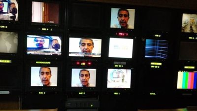 أخبار ماسبيرو.. النيل الدولية تلجأ للفيديو كونفرانس لإجراء المداخلات | صور