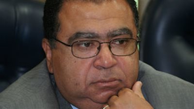 سفير مصر بباريس يسلم رسالة من الرئيس منصور إلى أمير موناكو