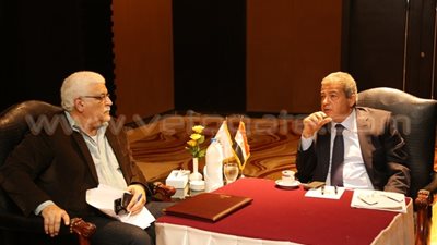 وزير الرياضة يلتقي رئيس اتحاد اليد استعدادا للبطولة الأفريقية
