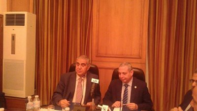 «المنزلاوي» يطالب بتطوير الجمارك وقوانينها