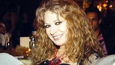 «نيللي» تبكي صلاح جاهين في افتتاح «القاهرة للفنون»