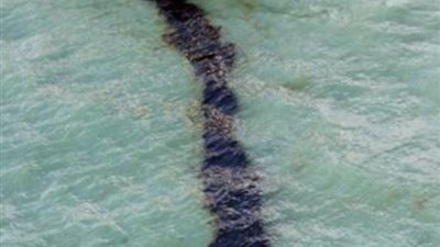 «البيئة»: إحالة صاحب ورشة ميكانيكية للتحقيق بسبب تلويثه نهر النيل