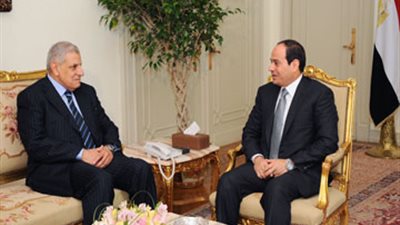 «السيسي» يبحث مع «محلب» و«قدري» الموازنة العامة الجديدة