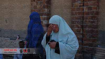 بالفيديو والصور..توافد أهالى متهمى 