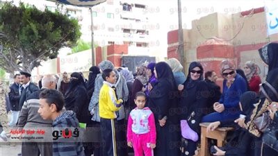 طوابير الناخبين بأرض اللواء تمتد لـ 100 متر
