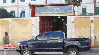 نائب مدير أمن أسوان يتفقد لجان الاقتراع