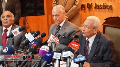 بالفيديو والصور.. وزير العدل: القانون المصري وضع ضمانات للمحاكمات الجنائية
