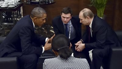 بالفيديو والصور.. تفاصيل أخطر 35 دقيقة حسمت مستقبل العالم والمنطقة