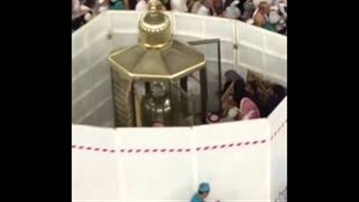 بالفيديو.. تنظيف مقام إبراهيم في الحرم المكي استعدادا لموسم الحج