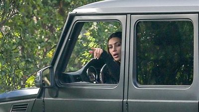 بالصور.. كيم كارديشان تتعرض لحادث مروري في لوس أنجلوس