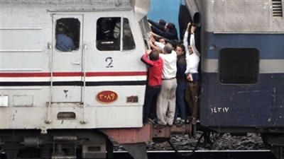 خبير: مسئولو النقل والسكك الحديدية وراء إهمال القطارات