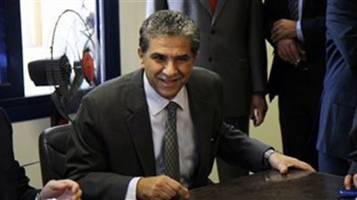 وزير البيئة يشارك في الوقفة المناهضة للإرهاب بالأهرامات