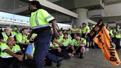 إضراب عمالي بـ«6 مطارات» في أستراليا