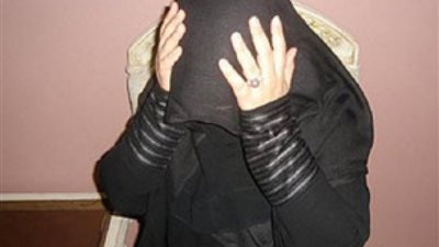 ضبط ربة منزل لسرقتها طالبة بمحطة حدائق الزيتون