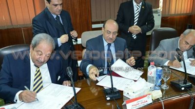 بالصور.. اتفاقية تعاون بين «المركزي للمحاسبات» والجامعة الأهلية الفرنسية