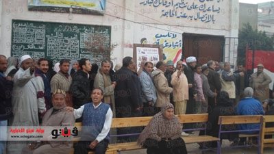 بالفيديو والصور .. تذمر مواطني الغربية بسبب تأخر فتح لجان التصويت