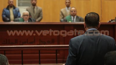 بالصور.. اللواء محمد إبراهيم يدلي بأقواله في «اقتحام سجن بورسعيد»
