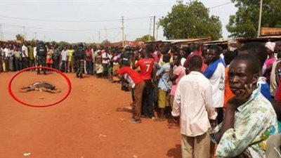 بالصور.. إعدام شخص بعد اتهامه بـ