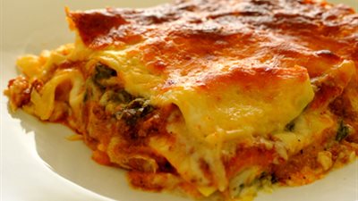 عمل لازانيا الخضار بالباشميل على الطريقة الإيطالية