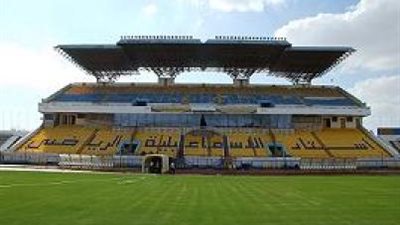 أمطار غزيرة على ملعب الإسماعيلية قبل لقاء 