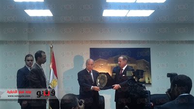 بالصور.. وزير العدل يكرم الزند بالإسكندرية