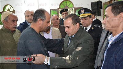 بالصور.. القصاص يقدم العزاء لأسرة شهيد الإسماعيلية